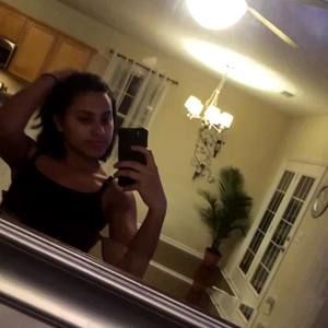 Meet your Posher, Karina